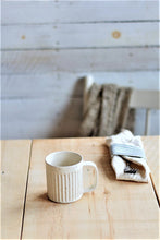 Charger l'image dans la galerie, Tasse droite