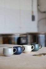 Charger l&#39;image dans la galerie, tasse angle
