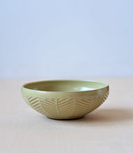 Load image into Gallery viewer, Large poke bowl - chevrons
