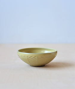 Small poke bowl - white - fluting